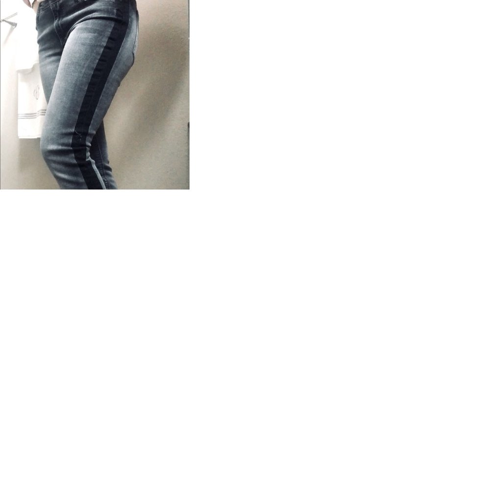 Black Orchid gray w/black stripe Jean